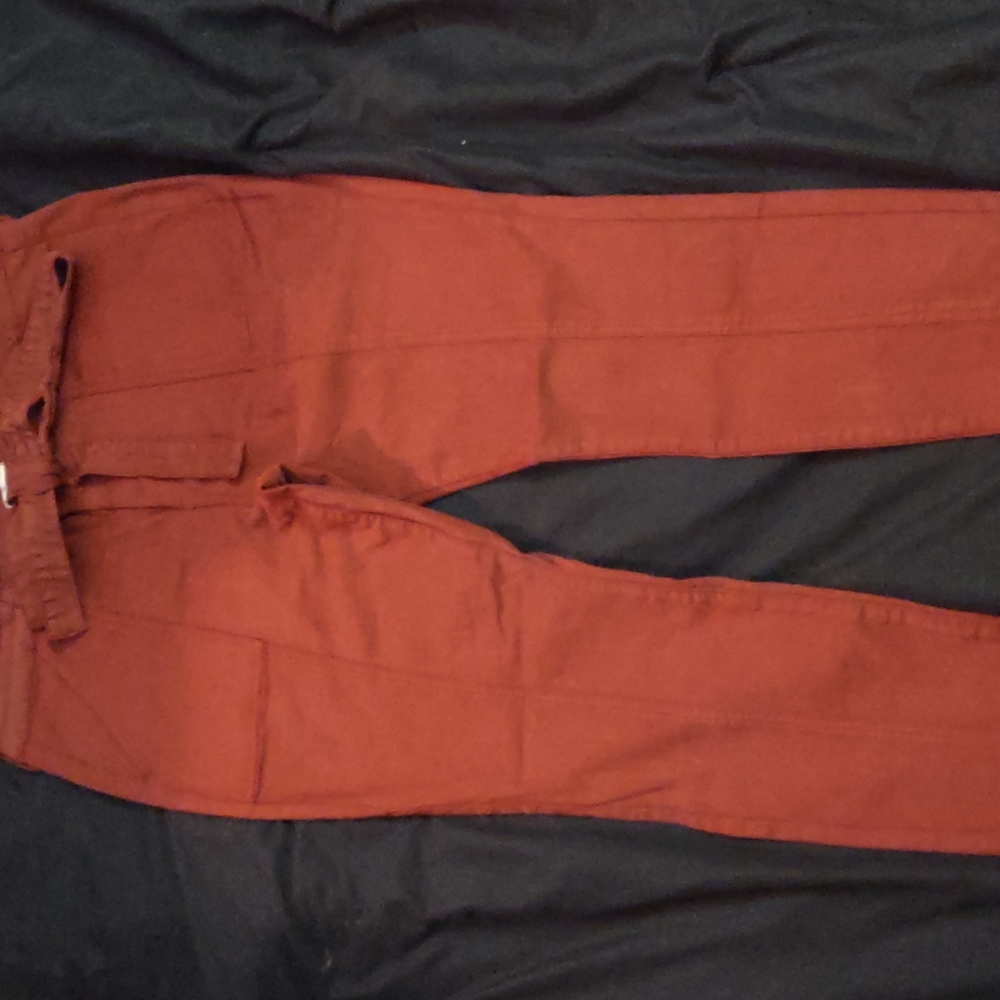 Belted Coral Pants